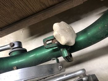 This star knob makes unclampling the two sections pretty straightforward. I think I can clean it up.