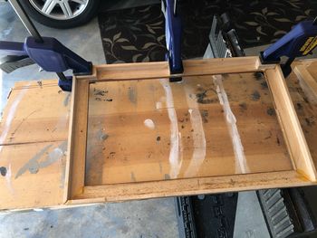 Clamping and gluing the frame.